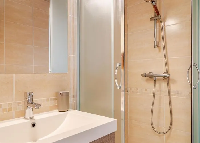 Apartment Le Petit Elegant, Parking Facile, Gare, Wifi